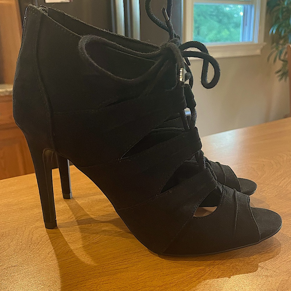 Kelly & Katie. Size 7 Women’s. Black.